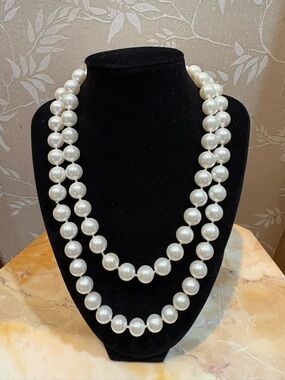 Classic Beaded Vintage Large White Costume Pearl Long Strand Necklace